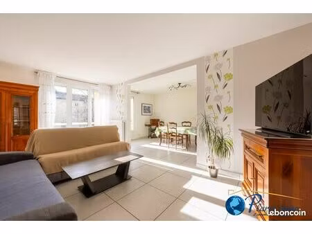 appartement 5 pièces 104 m²