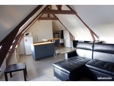 grand studio à 5mn gare 37 m2