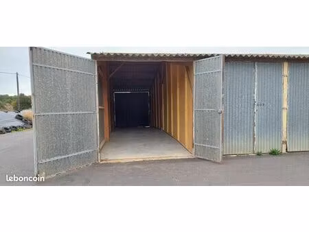 entrepot 2 portes 3 m de haut accès pl 7/7