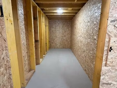 box de stockage / garde meuble - 10m2 accès 24h/24