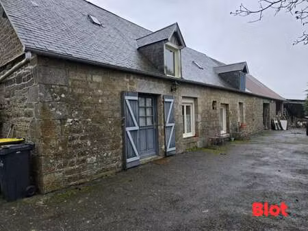 vente longère et corps de ferme à mellé (35420) : à vendre / 63m² mellé