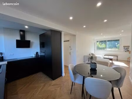 appartement rénové / 71m2 / 3 chambres