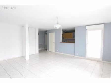 nantes tortière - appartement 81m2  3 chambres  balcons et 2 stationnements