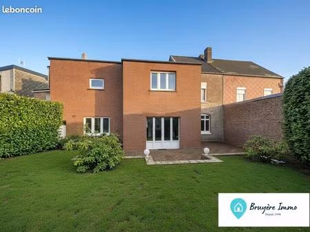 propriété 7 pièces 184 m²