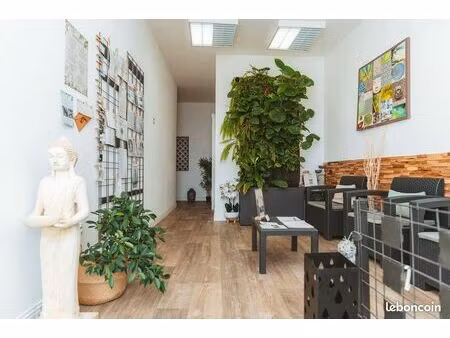 cabine / bureau dans cabinet médecine douce