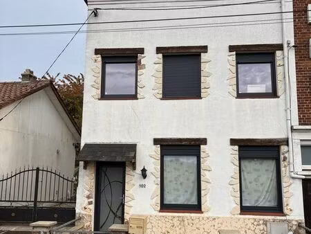 propriété 5 pièces 113 m²