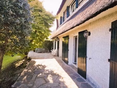 maison familiale 4 chambres à cébazat avec jardin