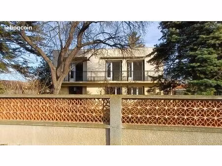 maison familiale 4 chambres – grand jardin