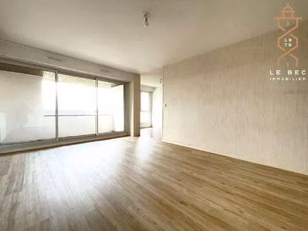 location appartement 2 pièces à vannes centre ville (56000) : à louer 2 pièces / 53m² vann