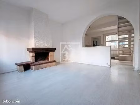 maison de ville 4 pièces 77 m²