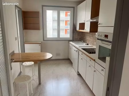 bel appartement t3 de 75m2 secteur chu