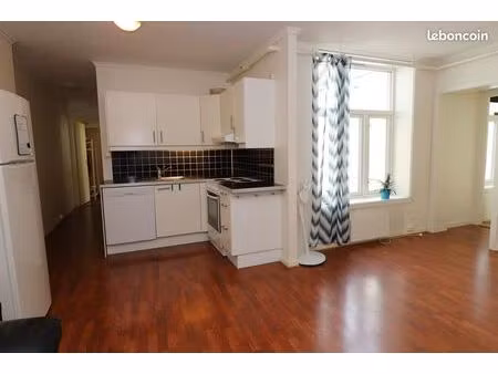 appartement meublé avec une cuisine bien équipé