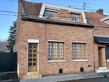 maison 9 pièces 140 m²