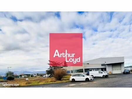 local d'activité 1 200 m²