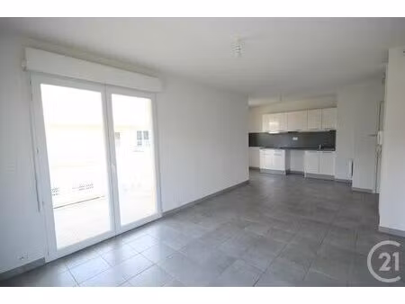 appartement t2 à louer - 2 pièces - 42 51 m2 - vallauris - 06 - provence-alpes-cote-d-azur