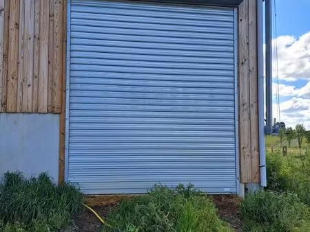 local industriel 200 m²