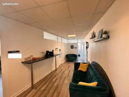bureaux 68 m²