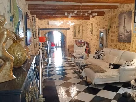 tres belle maison de caractère