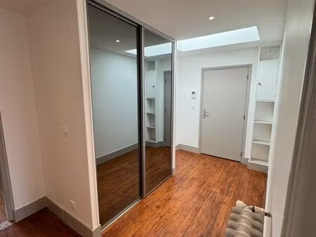 t2 avec cachet vue lac et aix les bains