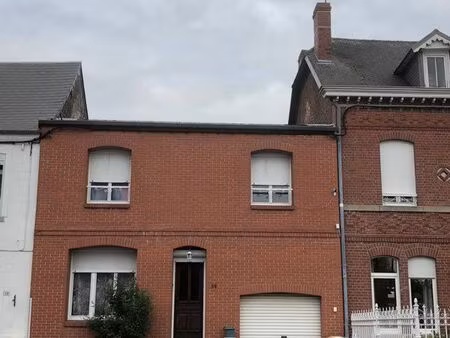 direct propriétaire grande maison 130 m2   facile d’entretien  grande court carrelée