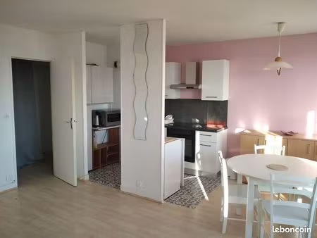 studio meublé de 40 m² plein sud  sans vis à vis