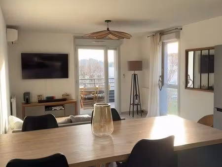 magnifique appartement t4 récent – meyzieu centre – résidence sécurisée