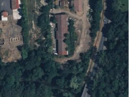 location terrain industriel avec bâtiment 700m2