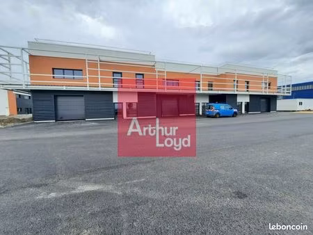 local d'activité 325 m²