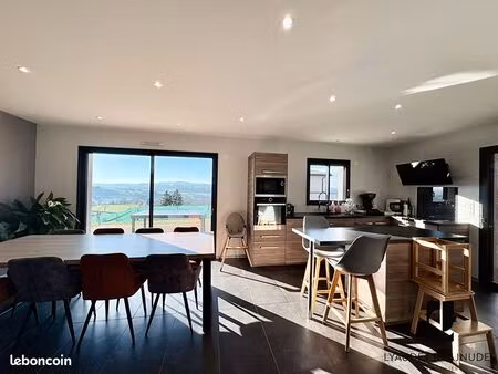 maison 4 pièces 111 m²