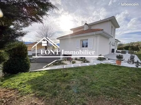 villa 6 pièces 131 m²