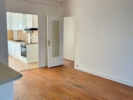 bel appartement 3 pieces plein centre de saint-nazaire