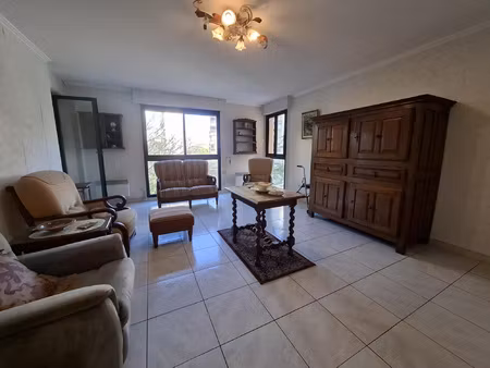 appartement t2 65 m2 + terrasse 18 5 m2 - antigone