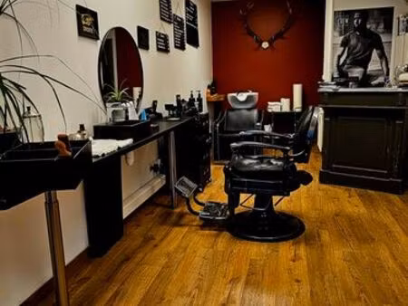 fonds de commerce salon homme & barbier – la motte-servolex (25 m²)