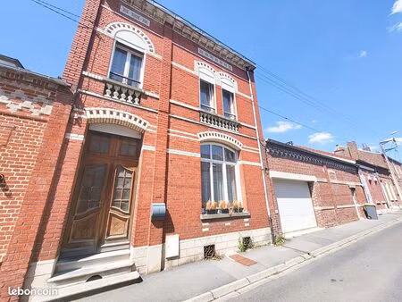 maison 8 pièces 190 m²