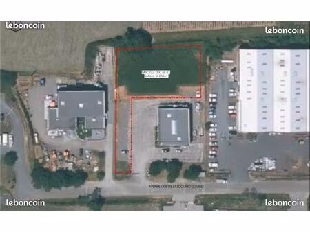 terrain constructible 2200m² - 69620 frontenas - zone de l'aérodrome 50m des pistes