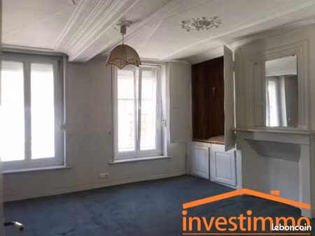 immeuble 9 pièces 174 m²