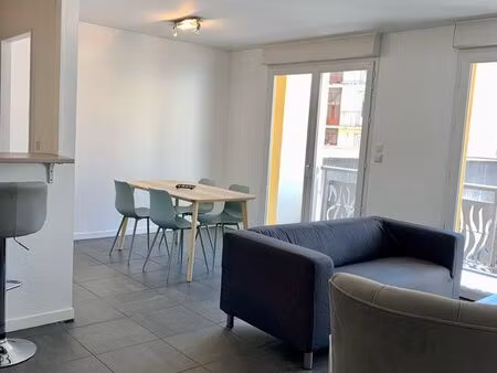 apparemment t3 72m2 meublé -terrasse- hyper centre