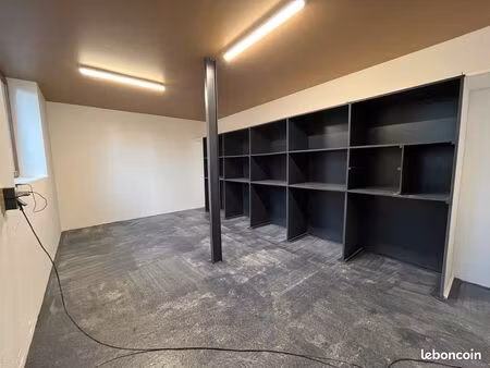 ? local d’activité à louer 24m2