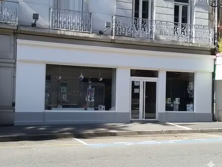 local hyper-centre location ou vente 125m² + s-sol 55m² reservation 2026