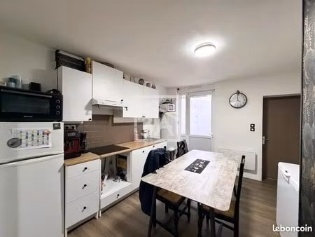 immeuble 5 pièces 72 m²