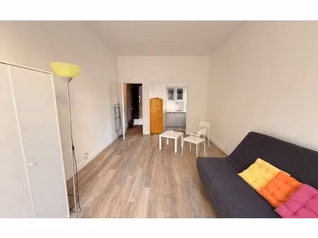 location appartement  28.89 m² t-1 à nice  770 €