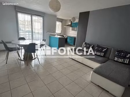 appartement 3 pièces 64 m²