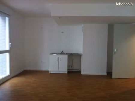 a louer disponible immédiatement au 94 vitry sur seine : appartement 69m^2 avec 30m^ 2 de 