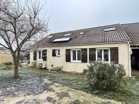 maison de 99 m² à puiseaux