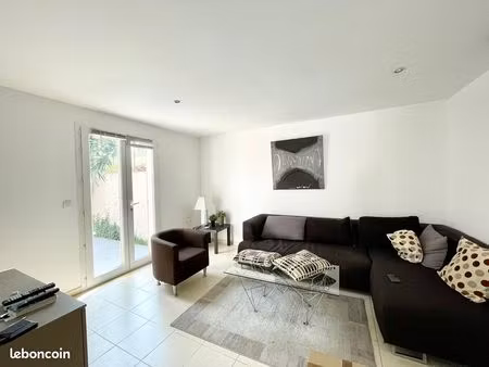 villa 4 pièces 83 m²