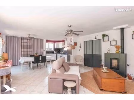 villa 4 pièces 94 m²