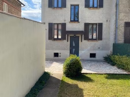 pavillon 7 pièces 79 m²