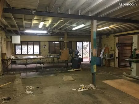 batiment 300m2  pour loft  investisseur ou local entreprise