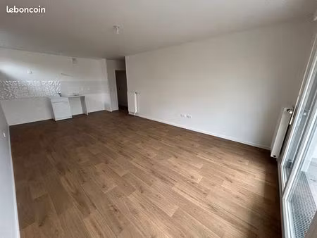 appartement 4 pièces 84 m²