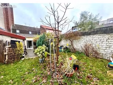 maison 3 pièces 80m²